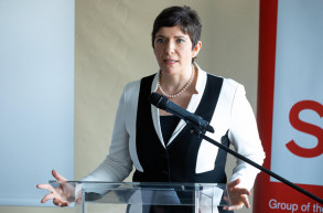 Dobrev levelet írt Bidennek