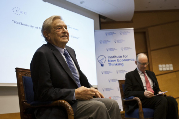 Cáfolják a Soros-alapítványok, hogy kivonulnának az EU-ból