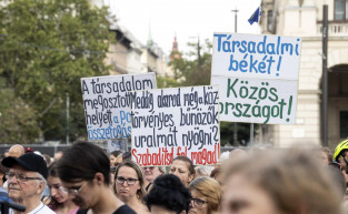 Iskolabojkottal a köznevelési törvény ellen