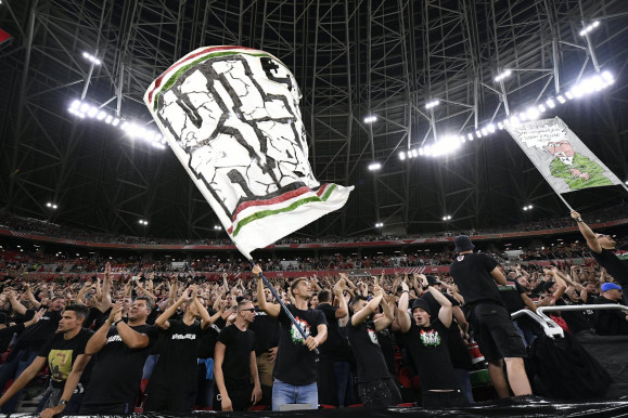 Két zárt kapus meccses büntetést kapott a magyar futballválogatott