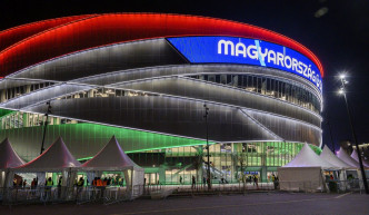 Újabb rombolás a Várban, újabb stadion Pesten