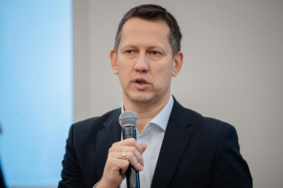 Fülöp Attila szerint a többi gondozott épségét védte a fiút fojtással lefogó nevelő