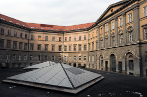 Természettudományi Múzeum – Korai megnyugodni