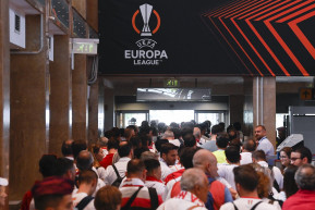 Külföldi szurkolók verekedtek össze az EL-döntő előtt, ketten kórházba kerültek