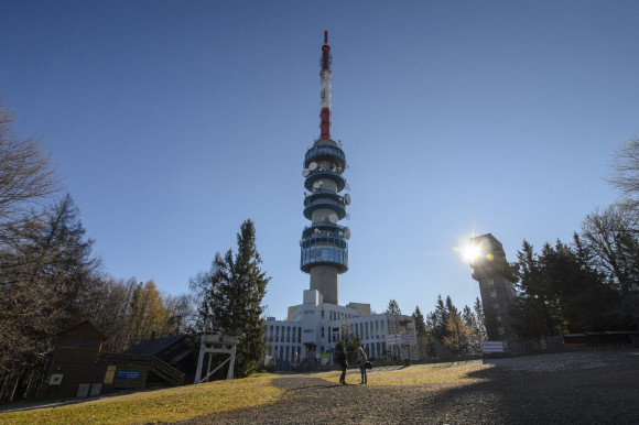 Mit tesz Orbán, ha nem akarja, hogy a versenyhivatal vizsgálja a Digi-felvásárlást?