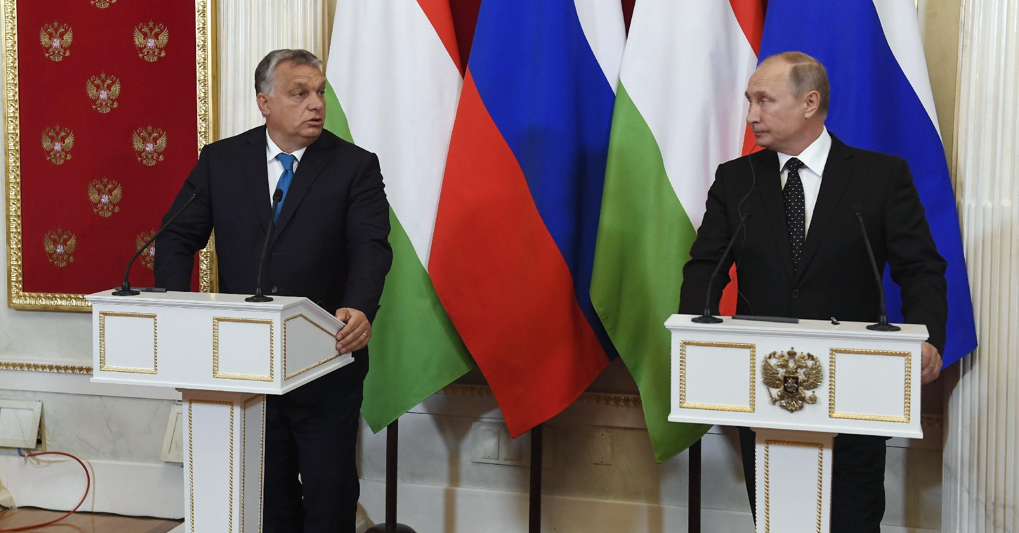 Orbán nem lehet egyszerre a NATO tagja és Putyin haverja