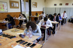 Az ELTE Radnóti 39 tanára nem önkénteskedik az érettségin