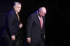 Megrepedt Orbán kristálypohara