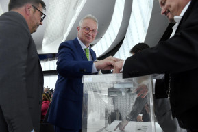 Bűnbaknak kell Trócsányi az Európai Bizottságba?