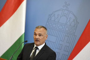 Pornókampány - Lampé Ágnes jegyzete