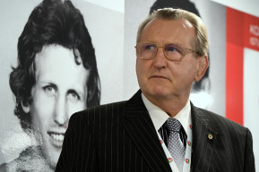 Kórházba került Hegedűs Csaba - infúziót és oxigént kap