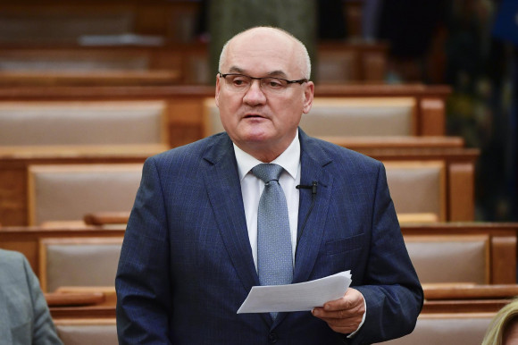 Hende a finn és svéd NATO-csatlakozás ügyéről: Egy magyar törvény elfogadásához kell 5-6 hét