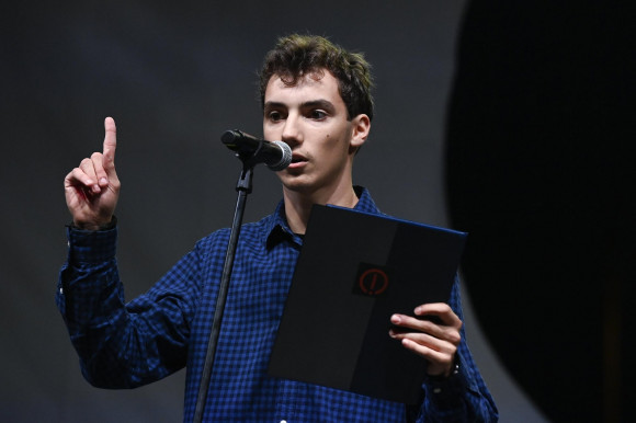 Diáktüntető: 80 ezer embernél telt be a pohár vasárnap