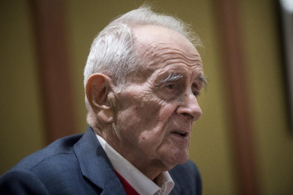 Átlépni a küszöbön