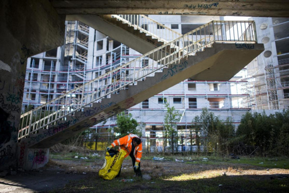 Közmunka vagy katonaság? Szürreális gondolatok