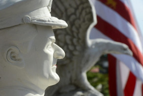 Vásárhelyi Mária: Politikai hullamosdatás