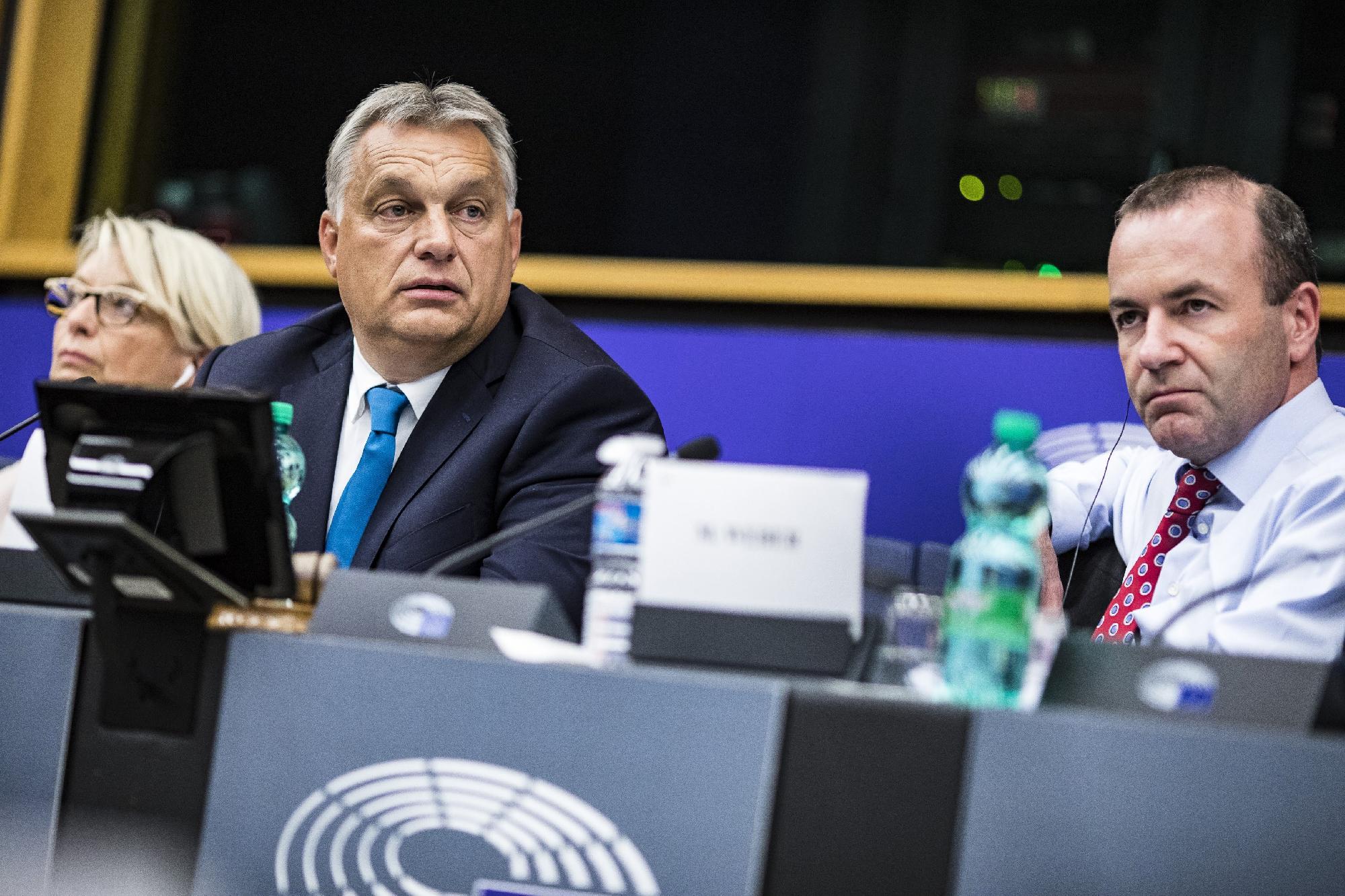 Az Európai Néppárt frakcióülése Strasbourgban - Orbán Vik