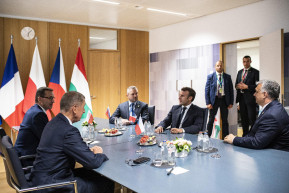 „Kelet-Európát megbüntették...”