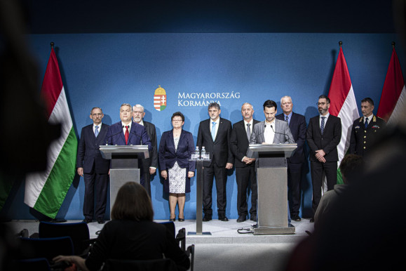 A demokráciára is veszélyes a koronavírus