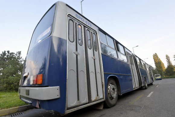 A hazudozásra költött pénzből segítene a BKV-s sofőröknek