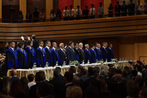 A Semmelweis Egyetemen is megszavazták a modellváltást