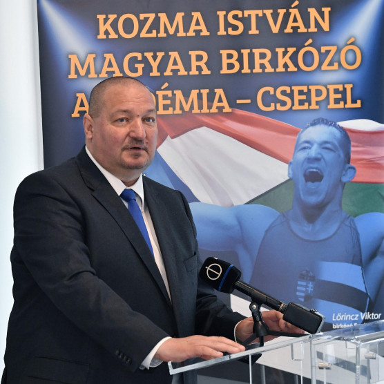 Németh Szilárd kávézni hívta Bödőcs Tibort