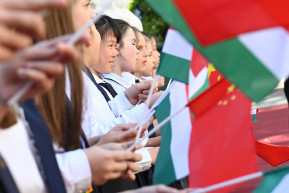 Pragmatizmus vagy becsicskulás – Selmeci János jegyzete