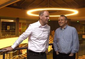 Mi van vele? - Juhász Péter