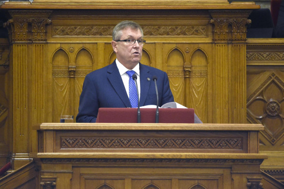 Meddig tart a jegybank ellenállása?