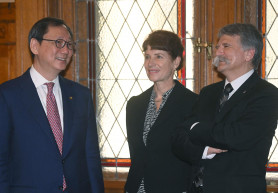 Feljelentést tettek Kövér munkatársainak határontúliakat 