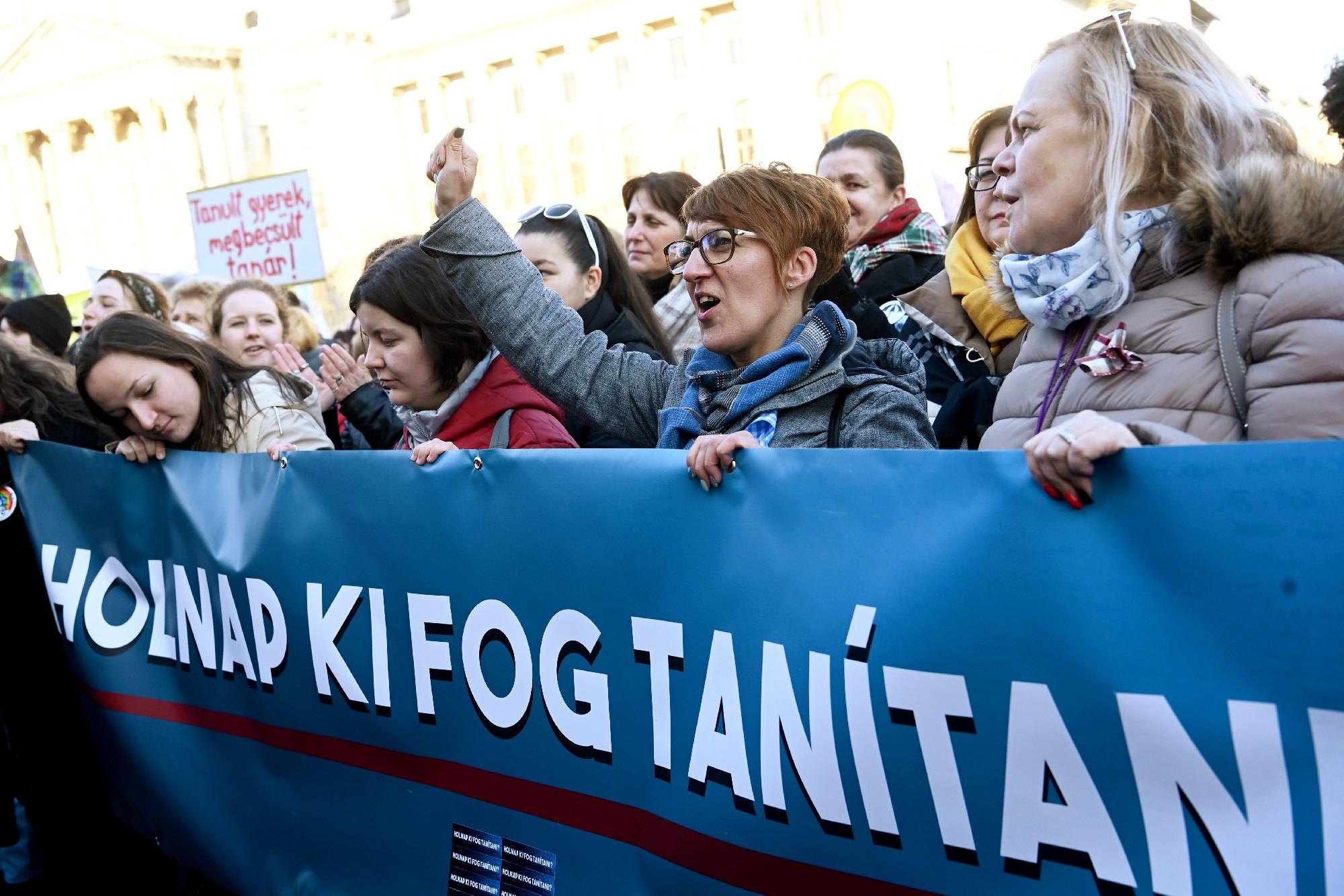 Pedagógusok demonstrációja Budapesten
