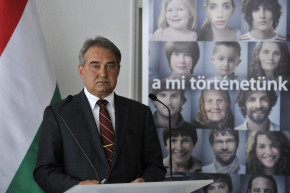 Súlyos fegyházbüntetést kér az ügyészség a volt Fidesz-közeli bankárra