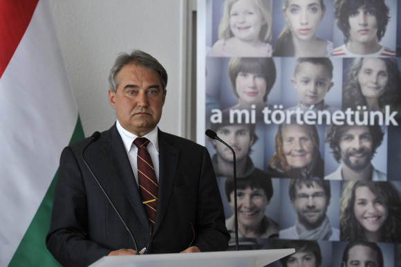 Súlyos fegyházbüntetést kér az ügyészség a volt Fidesz-közeli bankárra