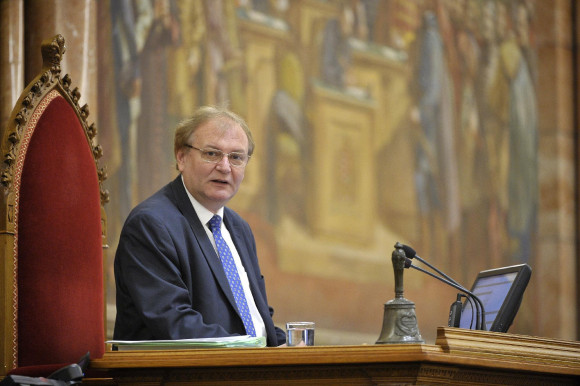 Hiller István: Már a félelem diktál a Fidesznek