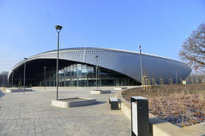 Huszonnégy milliárdos stadiont adtak át Tatabányán