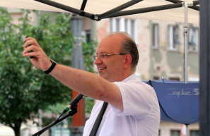 Pilz Olivér, a Tanítanék egyik alapítója letétbe helyezte felmondását a státusztörvény miatt