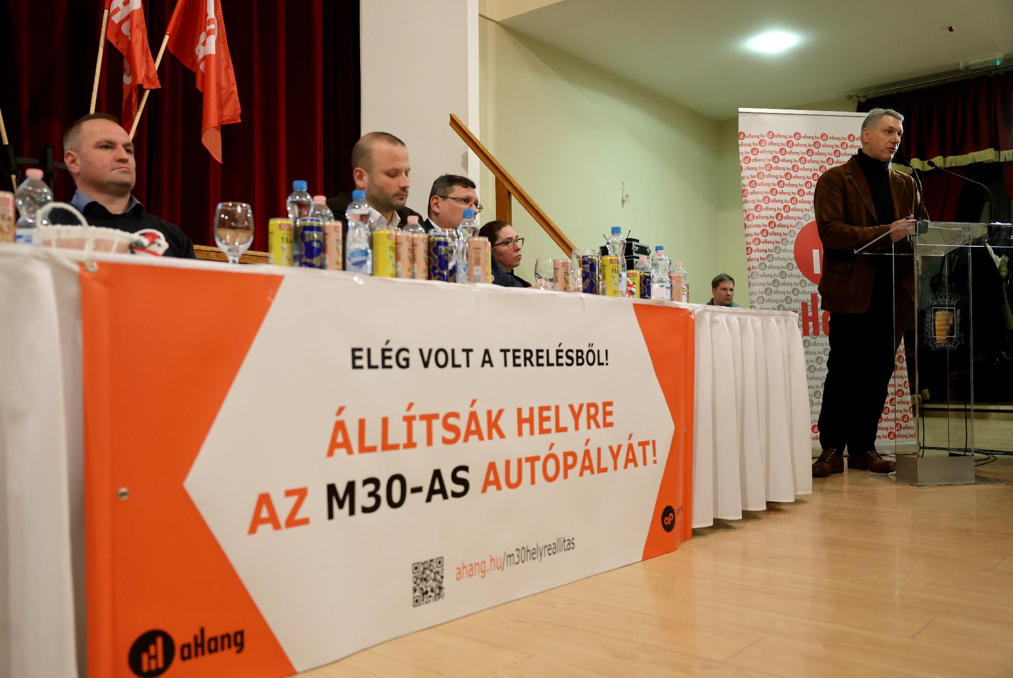 Lakossági fórum az M30-as autópálya helyreállításáról S