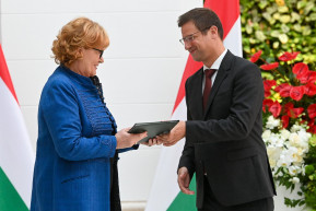 Gulyás egy napon említette az antiszemita botrányairól elhíresült köztévést Churchillel