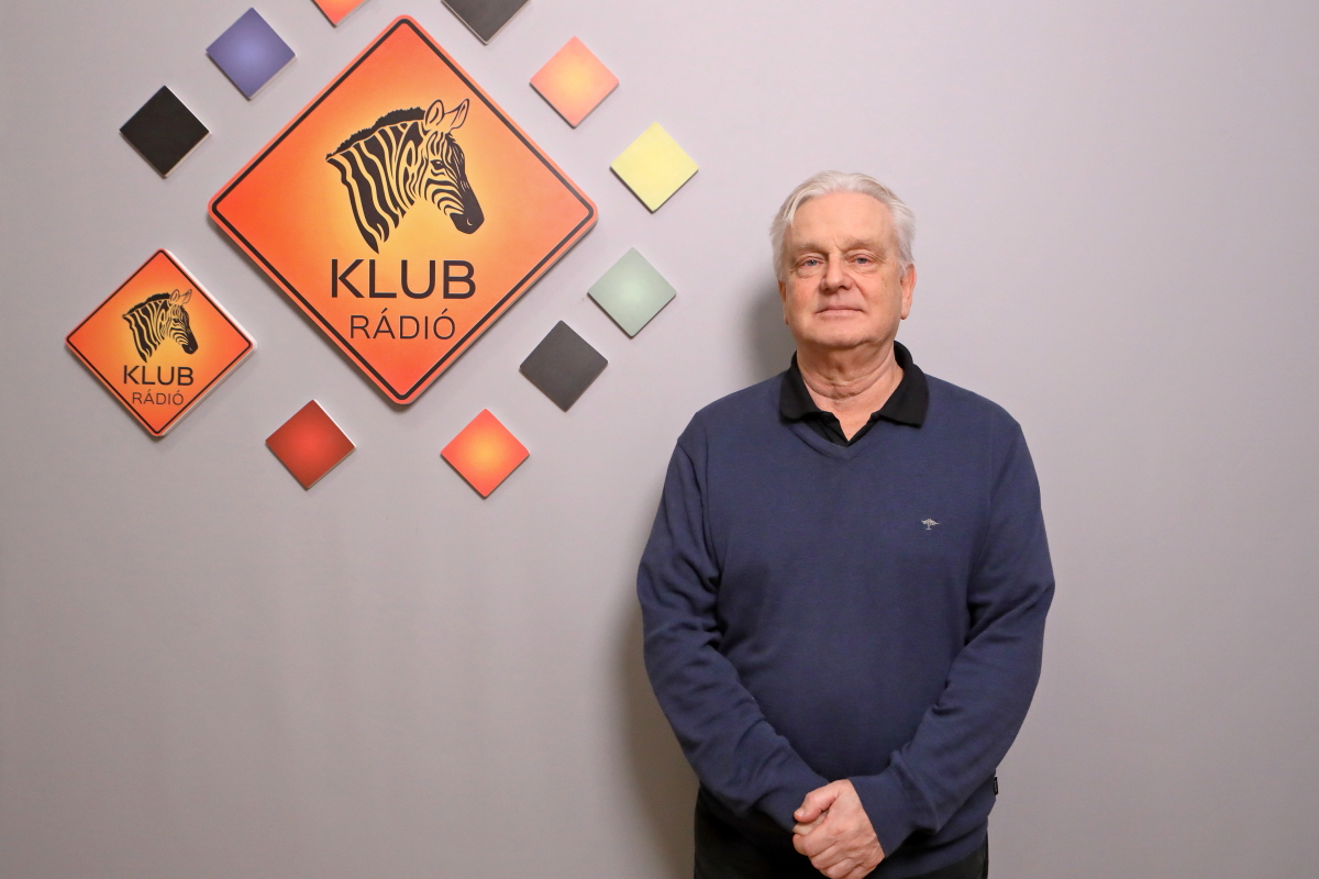  Dávid Ferenc közgazdász, a DK országgyűlési képviselője