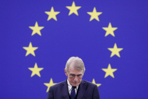 Meghalt az Európai Parlament elnöke