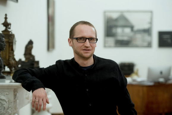 Demeter Szilárd kötelezővé tenné Kertész Imrét