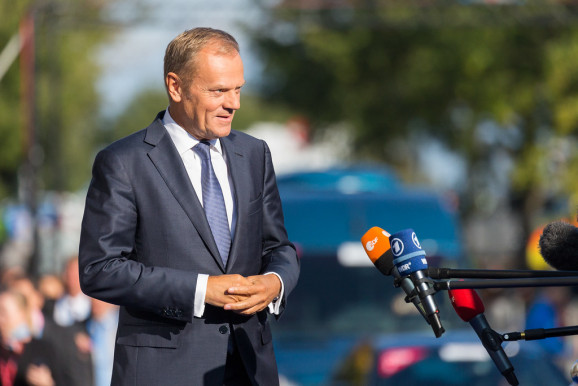 Donald Tusk óvatosságra intette azokat, akik kizárnák Magyarországot a schengeni övezetből
