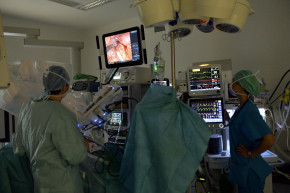 Sürgősen meg kell gyógyítani az egészségügyet