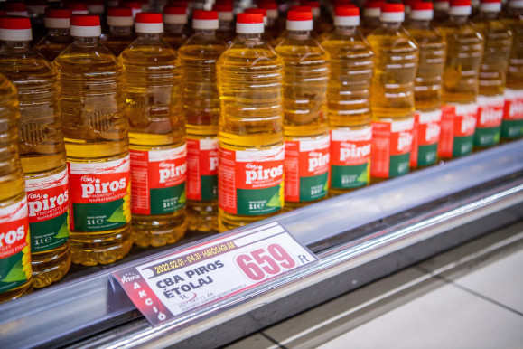 Mennyiségi korláttal válaszoltak a boltok az árrésstopra