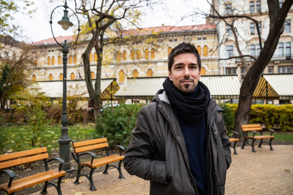 Fehér Renátó: A hála jogán