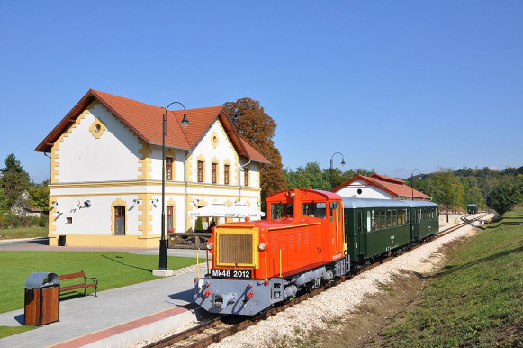 Játékvasútnak nézte Orbán felcsúti kisvasútját a német EP-képviselő 