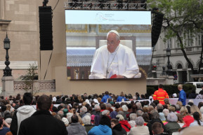 Karácsony: Nem a politikai elitnek üzent Ferenc pápa