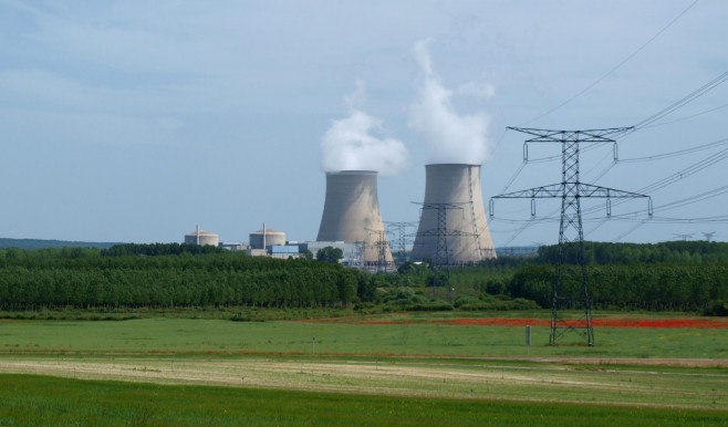 Télre újraindítanák a francia atomerőműveket