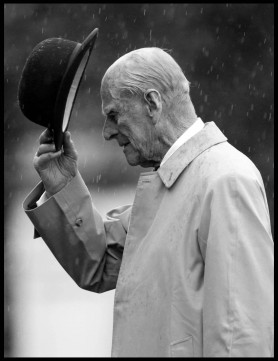 99 éves korában meghalt Fülöp herceg