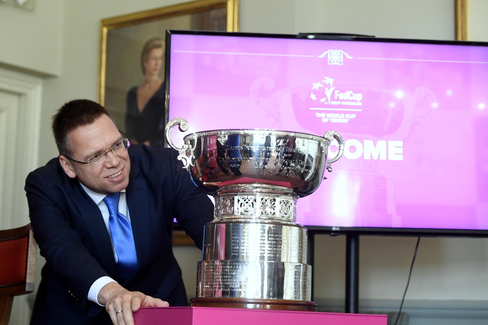 Magyarország rendezi 2020-tól 2022-ig a tenisz Fed Kupa dönt?